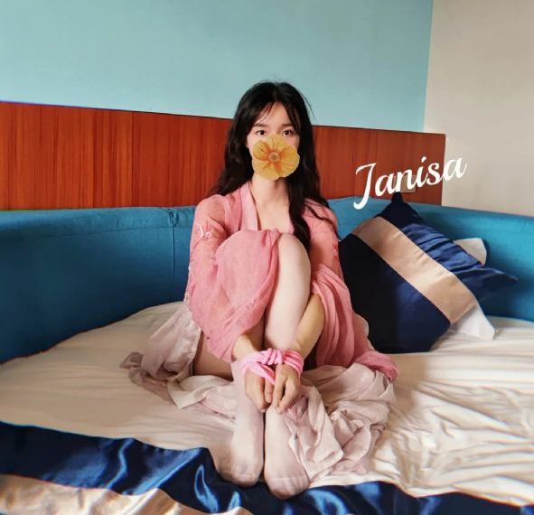 女大学生的沙龙室主演_BT磁力天堂日韩在线观看