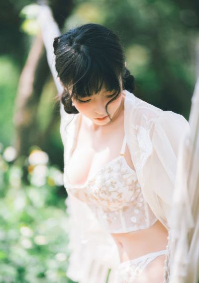 色婷婷一区二区三区_720全集在线观看
