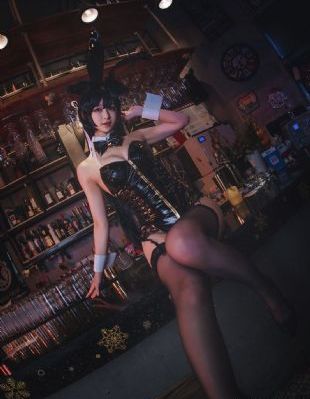 元尊动漫_十万网红美女美酱